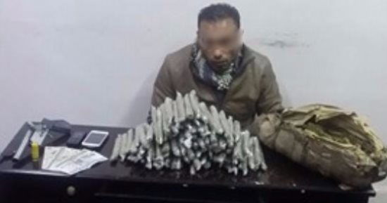 القبض على عاطل لحيازته 107 لفافات بانجو بالدقهلية