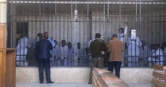 دفاع متهمى "الهلايل والدابودية" يطالب بالإفراج عنهم لسقوط الحبس الاحتياطى