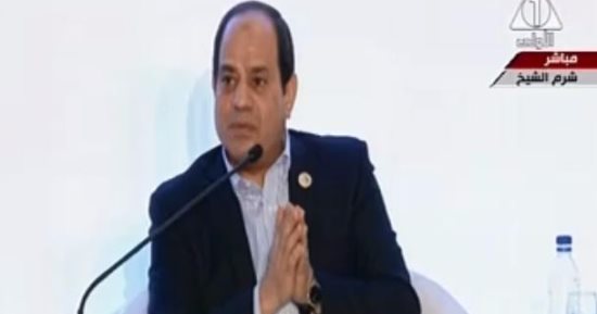 السيسي: أكرر لو هناك شبكة طرق وسكك حديد تربط إفريقيا فستتغير القارة