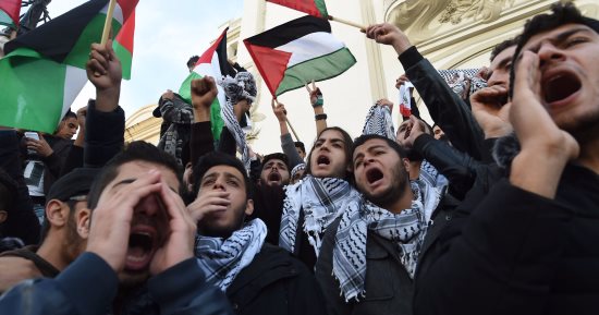 تظاهرات فى إسطنبول احتجاجا على اعتراف ترامب بالقدس عاصمة لإسرائيل