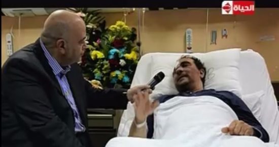 فيديو.. المصرى المعتدى عليه بالكويت عن زيارة وزيرة الهجرة: "هو انا مهم كده؟"