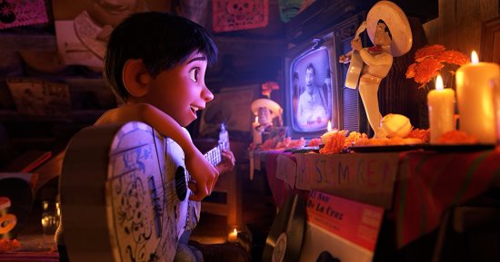 Coco يواصل صدارة شباك التذاكر حول العالم بإيرادات 391 مليون دولار