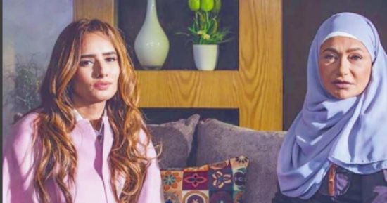 زينه لـ"ليلى علوى" فى كواليس "التاريخ السرى لكوثر": شرف لي العمل معك