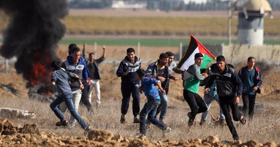 الصحة الفلسطينية تتراجع عن إعلان مقتل فلسطينى ثان خلال المواجهات فى غزة 
