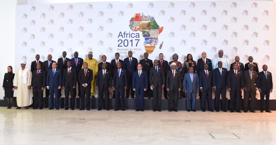 مؤتمر إفريقيا 2017..رئيس رواندا:السيسى يذكرنا بدور مصر فى استقلال وتنمية القارة.. ورئيس كوت ديفوار يشكر السيسي على خدماته للقارة السمراء.. ويؤكد: مصر نفذت أكبر مشروع لدينا.. والوقوف دقيقة حدادا على شهداء الروضة