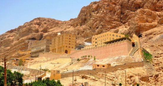 الكنيسة القبطية تحتفل بتذكار تكريس كنيسة الشهيد العظيم مارمينا العجايبى بمريوط