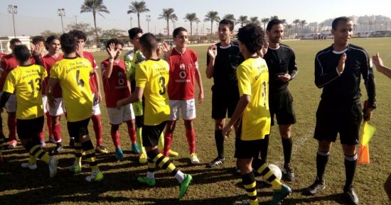 علاء نبيل يصرف مكافاة إجادة لناشئو المقاولون بعد الفوز على الأهلى بخماسية