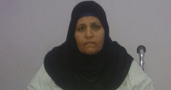 صور.. مأساة عامل بالشرقية خرجت زوجته من غرفة العمليات بسبب 7000 جنيه