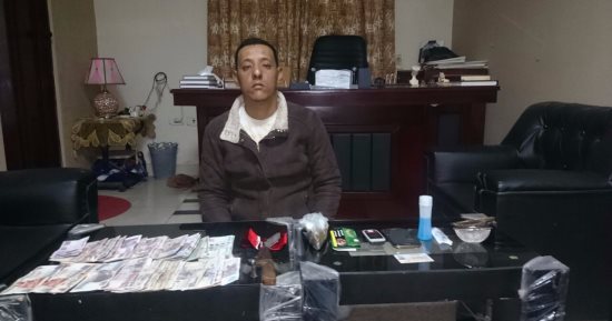 القبض على تاجر مخدرات وراء تصنيع "الفودو" داخل مسكنه فى الشرابية