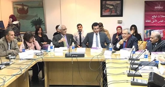 مثقفون فى حفل توقيع ديوانه: حسن طلب شاعر وفيلسوف وصاحب رؤية