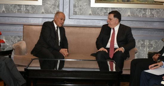أبو الغيط والسراج يبحثان سبل حلحلة الأزمة الليبية واستكمال العملية السياسية