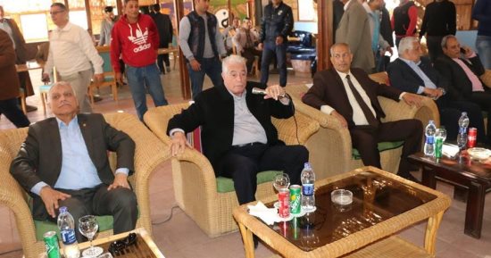 محافظ جنوب سيناء: حل مشكلة المخيمات السياحية بمدينة نويبع بعد تقنين أوضاعها