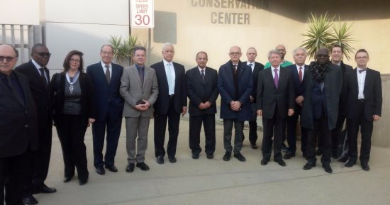 صور.. أمناء جامعة سنجور الفرنسية يزورون المتحف الكبير