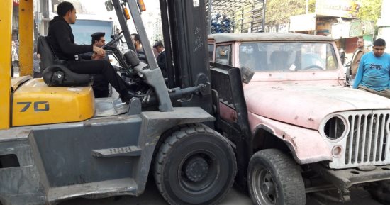 حكمدار الجيزة يقود حملة لإزالة الإشغالات بشارع ناهيا ببولاق الدكرور.. صور