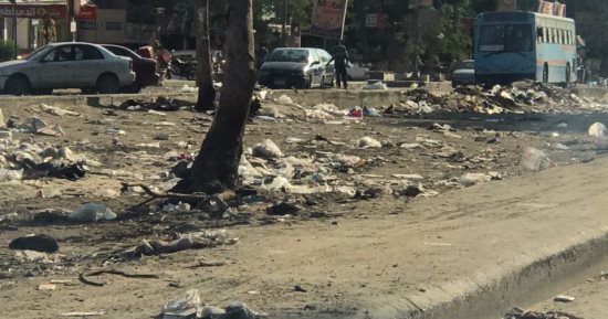 صور.. تراكم القمامة فى الجزيرة الوسطى بأحد شوارع مدينة نصر