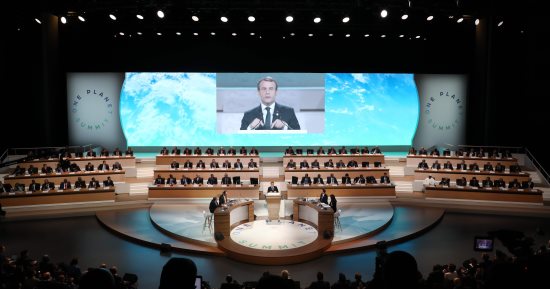 قمة المناخ: مصارف وشركات كبرى تتعهد بالابتعاد عن الوقود الأحفورى
