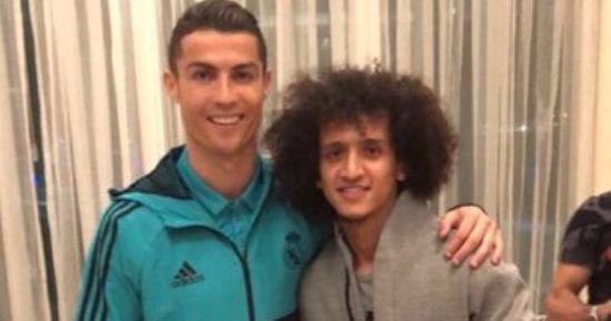 عمورى يحتفل بنجوم ريال مدريد فى الإمارات