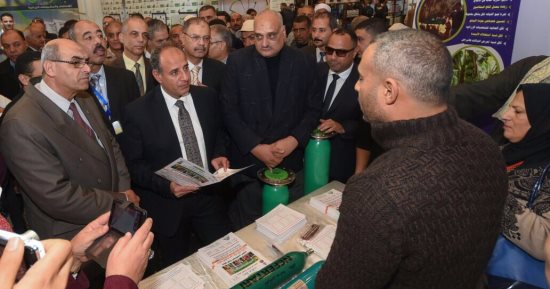  محافظ الإسكندرية يتفقد معرض "أجروأليكس" الزراعى الدولى الأول
