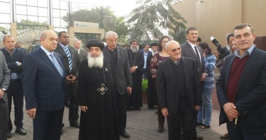 وزير السياحة يطمئن وفد الفاتيكان على استقرار الأوضاع الأمنية فى مصر