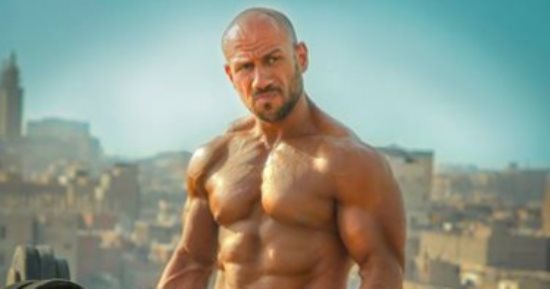 أحمد مكى يعد جمهوره بمفاجأة ويعلنها غدا على الـ"youtube"