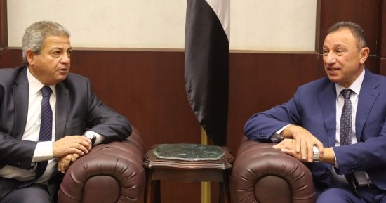 الرياضة المصرية اليوم ..منتخب الشباب يواجه أوغندا.. خالد عبد العزيز والخطيب يحضران نهائى كأس العالم للأندية.. عزاء أحمد رفعت.. اجتماع المكتب التنفيذى للأهلى.. والاجتماع الفنى للبطولة العربية لسيدات الطائرة
