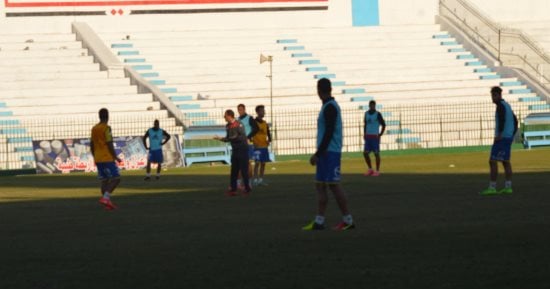 أسامة عرابى يطالب لاعبى طنطا باستغلال أنصاف الفرص قبل مواجهة الأهلى