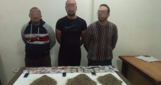  القبض على تشكيل عصابى بالأميرية لاتهامه بالاتجار فى المخدرات