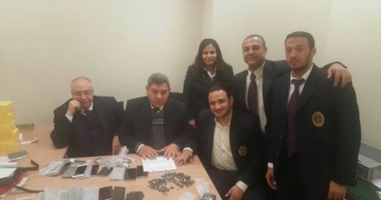 ضبط راكبين بالمطار حاولا تهريب كمية كبيرة من الهواتف وكروت الميمورى