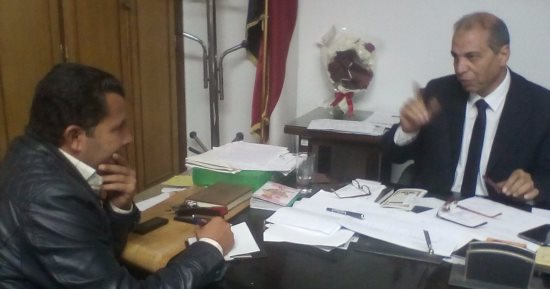 صور.. وكيل تعليم المنيا: الفصل عامين للطالب حال ضبط محمول معه بالامتحان