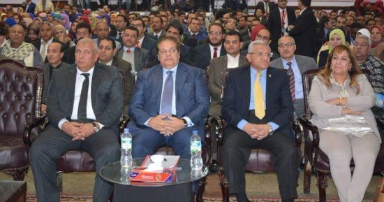محافظ الوادى الجديد يشارك فى فعاليات ملتقى شباب الصعيد بسوهاج