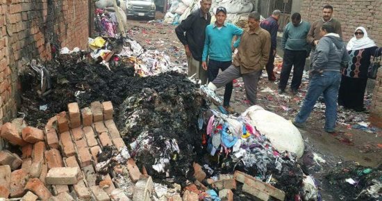 صور.. الحماية المدنية بالقليوبية تسيطر على حريق كسارة بلاستيك بالخانكة