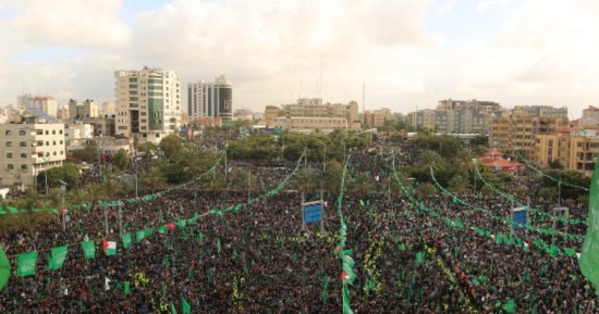 قائد "كوماندوس" حماس البحرى يهرب إلى إسرائيل برفقة شقيقه 