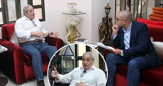 نبيل فاروق: لو فتحنا باب التطوع بالجيش لـ”أشاوس الإنترنت” فلن يتقدموا وسيكملون “تريقتهم”.. غالبية الشباب لا يقرأ ويسير وراء "مهرجى الإنترنت".. ثورة يناير لعبة والربيع العربى مؤامرة.. واللى بيعمله بشار الأسد حقه