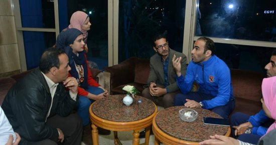 صور.. حملة للتبرع بالدم بمشاركة لاعبى النادى الأهلى فى المنصورة
