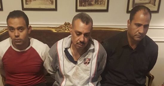 سقوط سائق وعاطل ونقاش ينتحلون صفة رجال شرطة لسرقة المواطنين بمدينة نصر