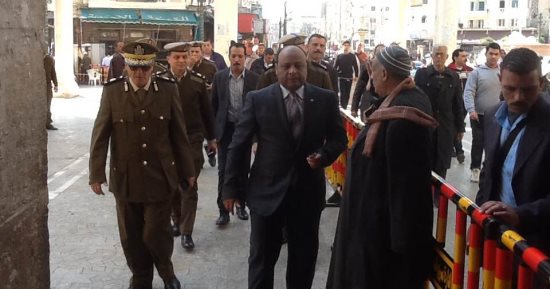 صور.. مساعد وزير الداخلية لوسط الدلتا يتفقد خدمات تأمين المسجد الأحمدى بطنطا