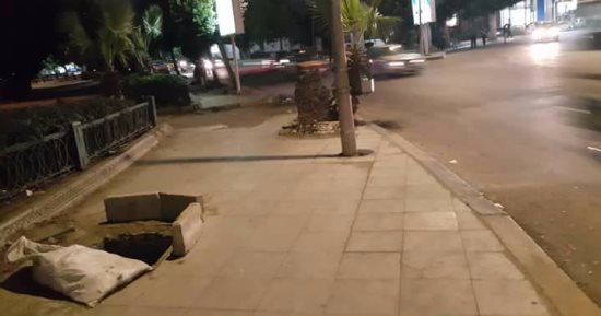 قارئ يحذر من بلاعة بدون غطاء فى شارع أبو قير بالإسكندرية ويطالب بصيانتها