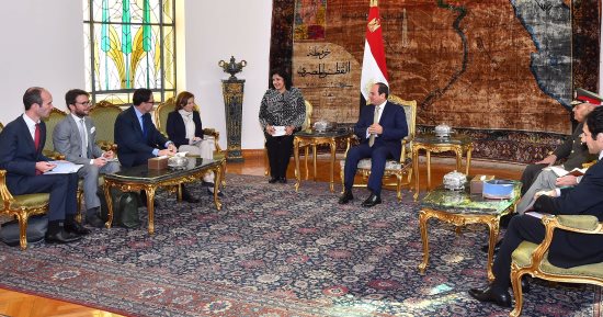 السيسي يؤكد لوزيرة دفاع فرنسا تطلعه إلى تطوير التعاون العسكرى المشترك