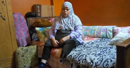 صور.. وفاء: نفسى فى طرف صناعى وكرسى بالكهرباء وسداد 10 آلاف جنيه ديون
