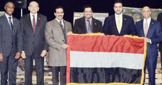 دعماً لليمن وتنديداً بطهران.. سفراء «التحالف» في موقع حطام صواريخ إيران