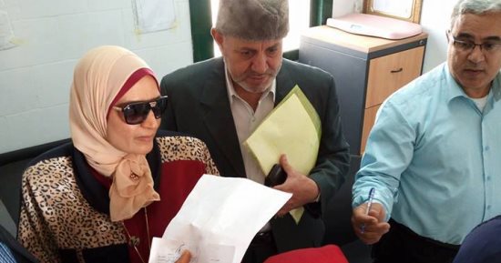 صور.. إجراء الكشف الطبى على 500 مواطن فى قافلة طبية بكفر الشيخ