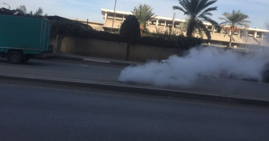 اضبط مخالفة.. تصاعد أدخنة من بلاعات الصرف الصحى بالمحلة "فيديو وصور"