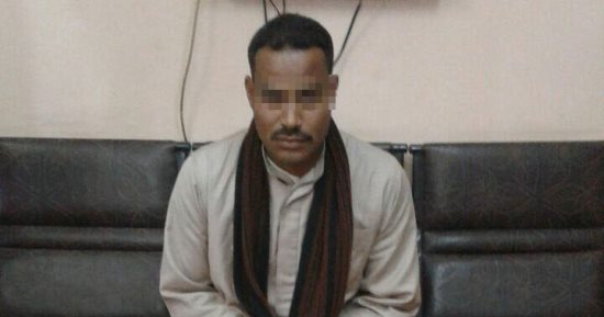 صور.. الداخلية تحبط محاولة عاطل تهريب 288 قطعة أثرية فى أسيوط