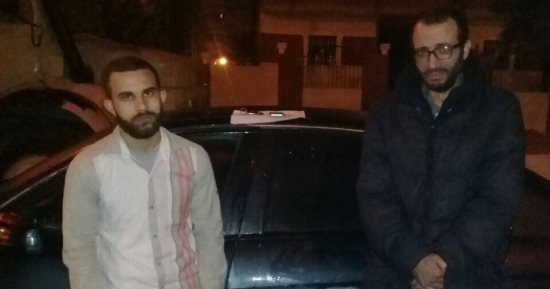 سقوط عاطل ومسجل عقب سرقتهما سيارة من صديقهما ومساومته لإعادتها ببدر