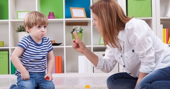تعملى إيه لو طفلك شتمك.. خبير تربوى هيقولك الحل 
