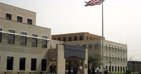 السفير الأمريكى فى بنما يعلن استقالته من منصبه