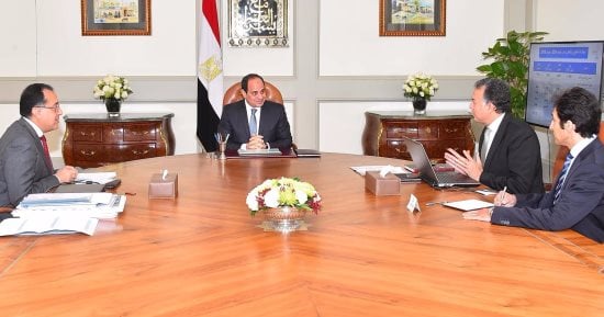 الرئيس السيسي يوجه بالإسراع فى تطوير قطاع النقل بشكل شامل 