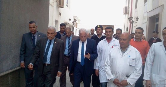 محافظ جنوب سيناء يصرف 3 آلاف جنيه مكافأة لمركز الموهوبين بأبورديس
