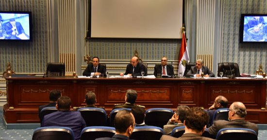 "اتصالات البرلمان" تناقش ضعف شبكات المحمول اليوم
