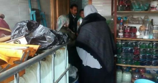 ضبط مصنع كيماويات لإنتاج مواد تجميل مغشوشة بحى شرق شبرا الخيمة